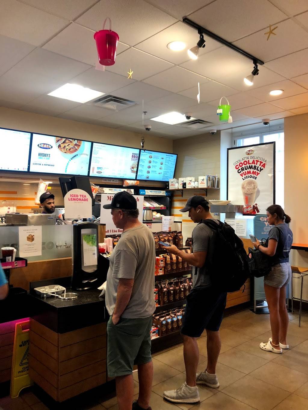 Dunkin | bakery | 100 1st Ave Building #39, Boston, MA 02129, USA | 6172867321 OR +1 617-286-7321