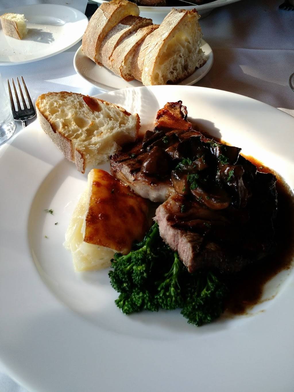 La Sen Bistro WC | restaurant | 1606 N Main St, Walnut Creek, CA 94596, USA | 9254488187 OR +1 925-448-8187