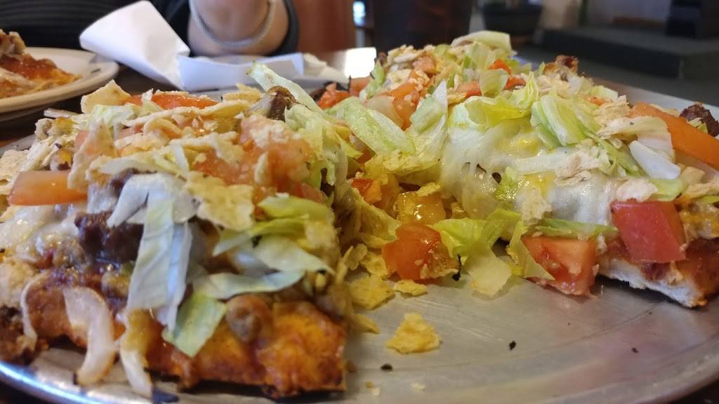 Tims Pizza | restaurant | 17201 US-40, Independence, MO 64055, USA | 8164780777 OR +1 816-478-0777