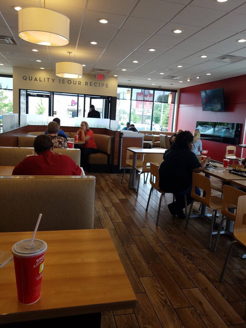 Wendys | restaurant | 1365 Frederick Blvd, Portsmouth, VA 23707, USA | 7573932870 OR +1 757-393-2870