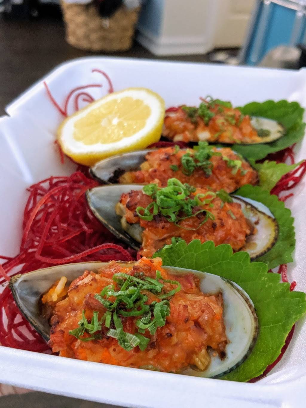Sushi Mama | restaurant | 424 Newtown Rd, Virginia Beach, VA 23462, USA | 7575540120 OR +1 757-554-0120
