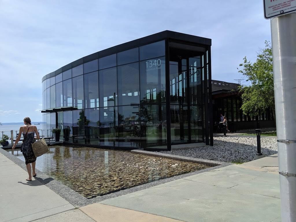 Three Bills | restaurant | 1340 Lakeshore Rd, Burlington, ON L7S 1Y2, Canada | 9056337494 OR +1 905-633-7494