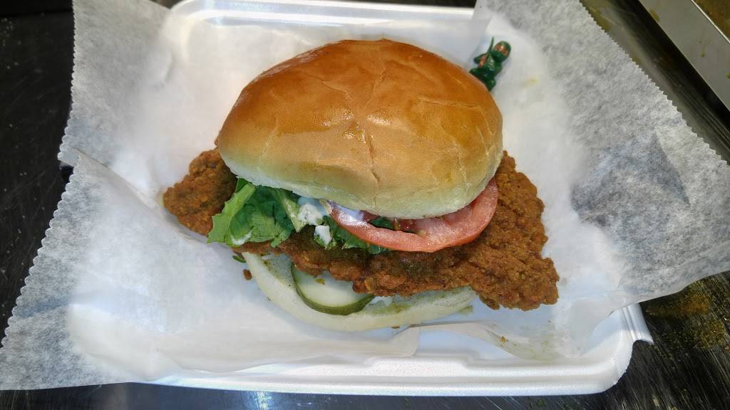 Naughty Dog West Side | restaurant | 3860 W 3rd St, Bloomington, IN 47404, USA | 8123306888 OR +1 812-330-6888