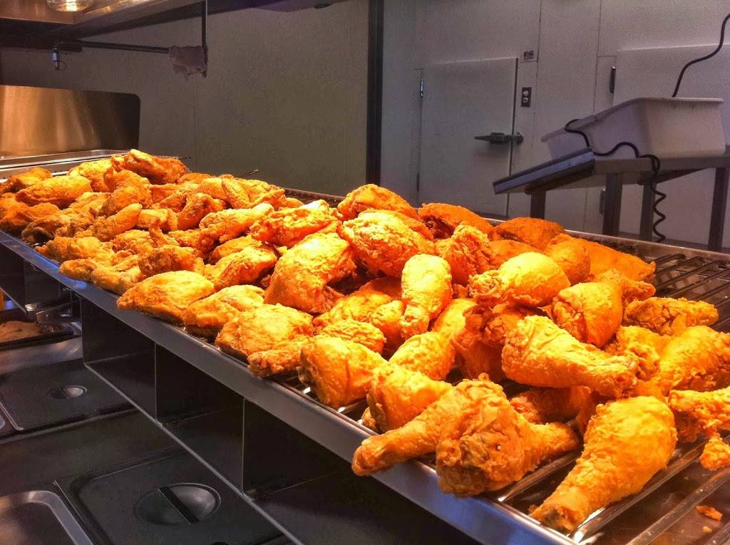 The Chicken Place | restaurant | 6717 Rufe Snow Dr, Watauga, TX 76148, USA | 8172812100 OR +1 817-281-2100