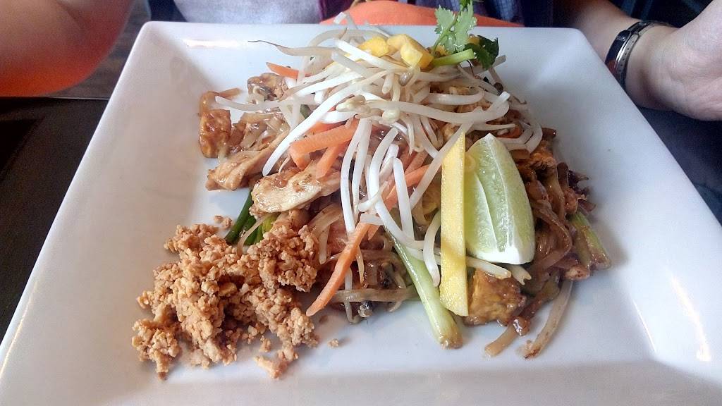 Thai Kuu Restaurant | restaurant | 35 Bethlehem Pike, Philadelphia, PA 19118, USA | 2672975715 OR +1 267-297-5715