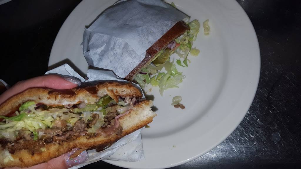 Agave Grill & LimeBerry Frozen Yogurt | restaurant | 1615 Mt Hood Ave #9070, Woodburn, OR 97071, USA | 5039823134 OR +1 503-982-3134