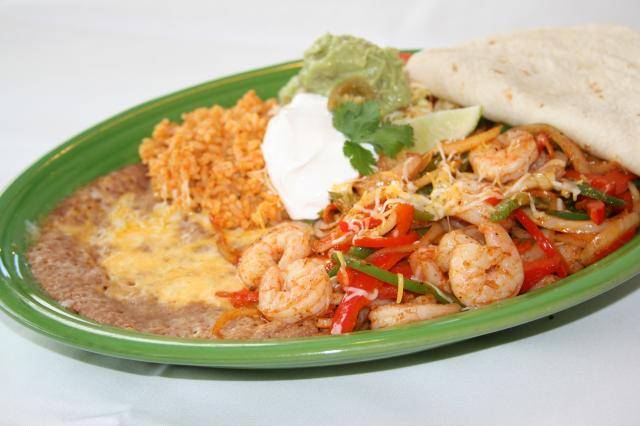 Los Panchos | restaurant | 303 US-41, Fort Branch, IN 47648, USA | 8127534730 OR +1 812-753-4730