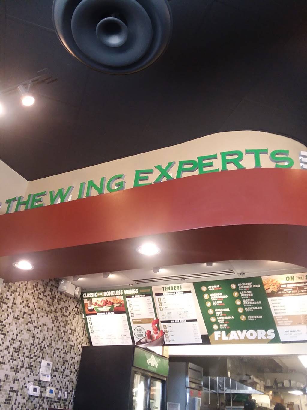 Wingstop | restaurant | 7201 Natural Bridge Rd Ste B, Normandy, MO 63121, USA | 3143899464 OR +1 314-389-9464