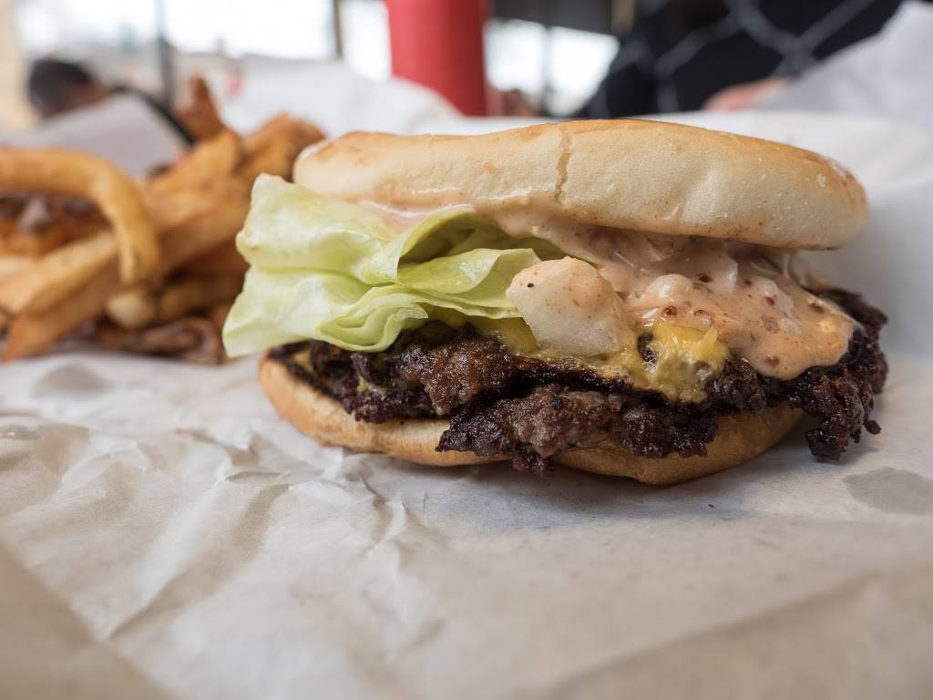 Redhot Ranch | restaurant | 3057 N Ashland Ave, Chicago, IL 60657, USA | 7736619377 OR +1 773-661-9377