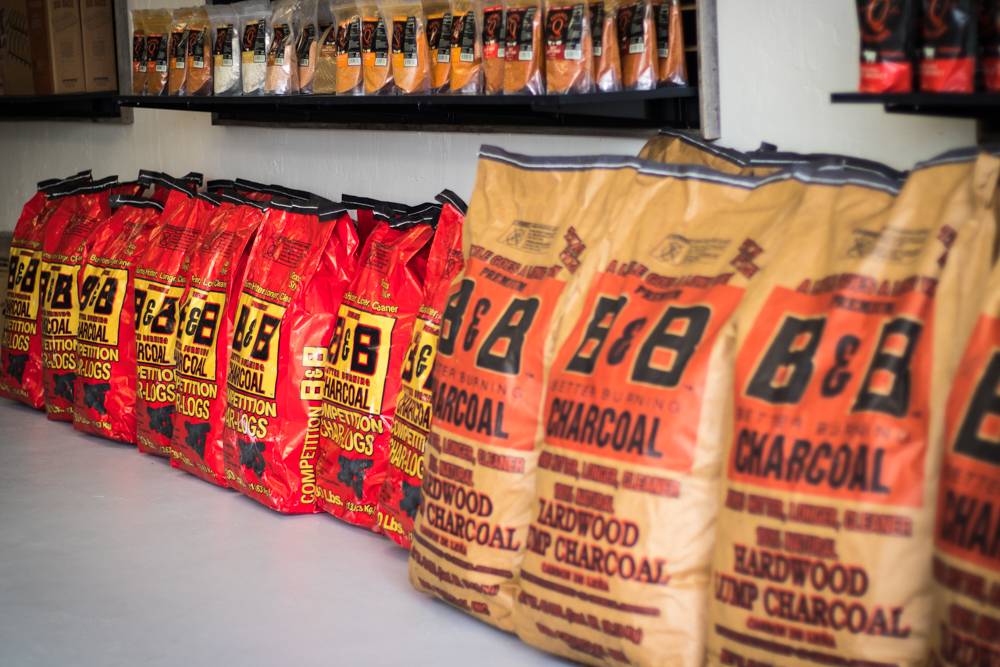 Kosmos Q BBQ & Grilling Supply | restaurant | 400 Vermont Ave Suite 128, Oklahoma City, OK 73108, USA | 4052122701 OR +1 405-212-2701