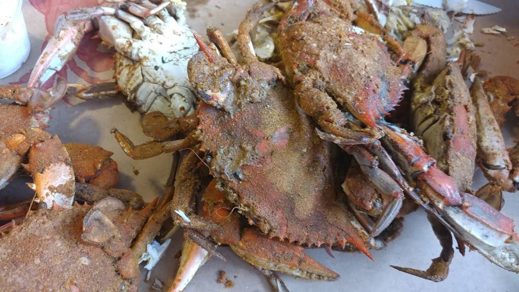 Captain Bob’s Crabs | restaurant | 1 Main St E, Railroad, PA 17355, USA | 7172351166 OR +1 717-235-1166