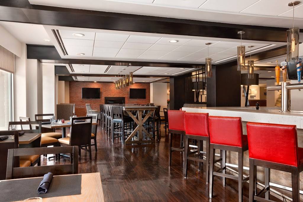 Deans List Restaurant | restaurant | 5 Blossom St, Boston, MA 02114, USA | 6172392393 OR +1 617-239-2393