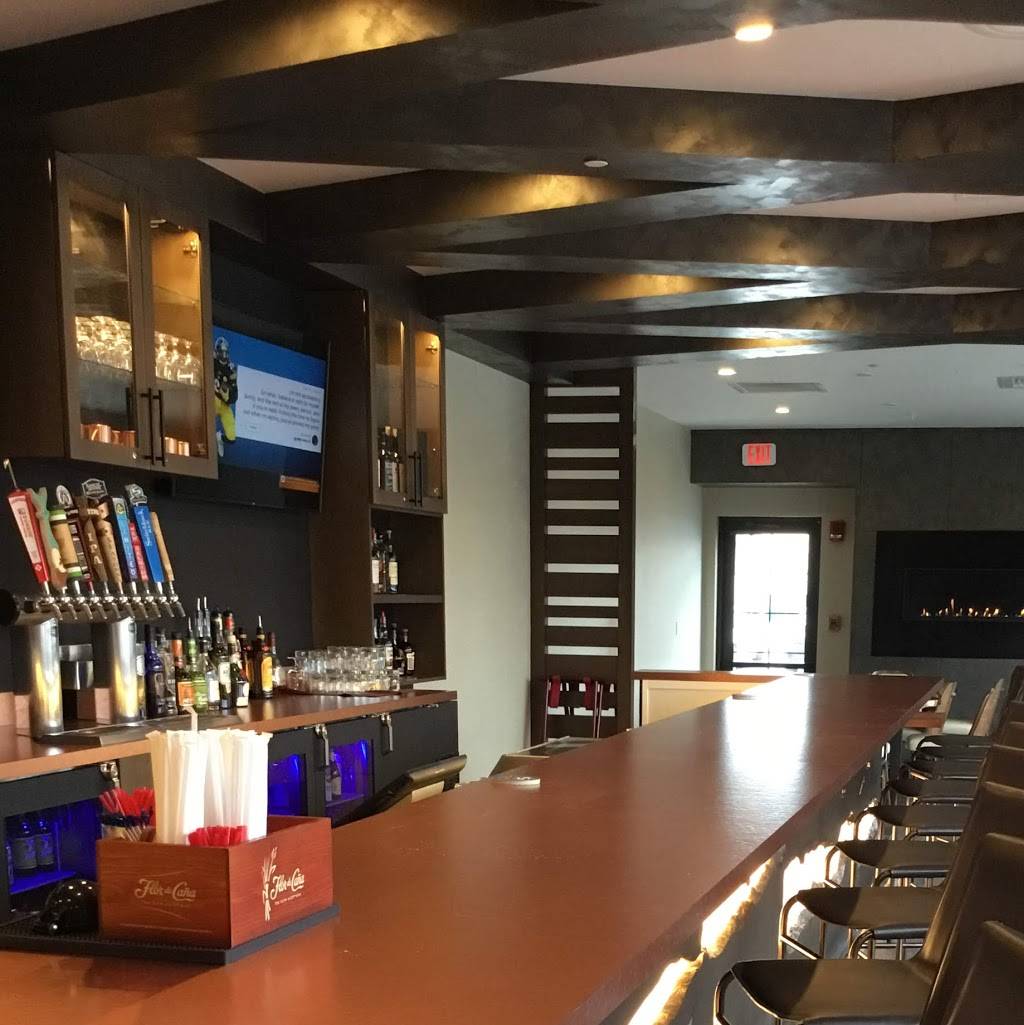 Dukes Public House | restaurant | 1117 Williston Rd, South Burlington, VT 05403, USA | 8026580250 OR +1 802-658-0250