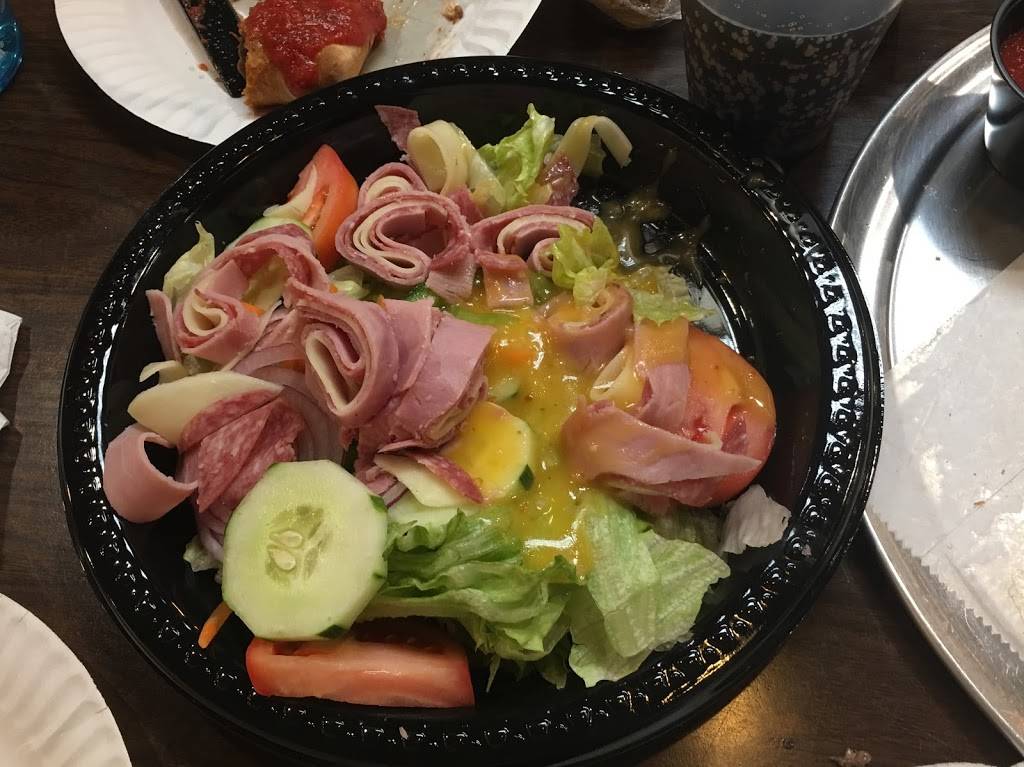 Crossroads Pizza | meal takeaway | 6 Merrill St #9, Salisbury, MA 01952, USA | 9784650555 OR +1 978-465-0555