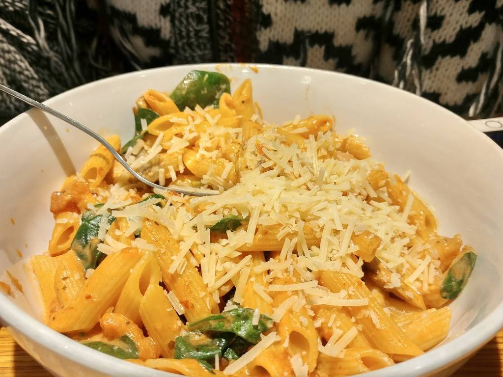 Noodles and Company | restaurant | 2435 Fair Oaks Blvd, Sacramento, CA 95825, USA | 9164847250 OR +1 916-484-7250