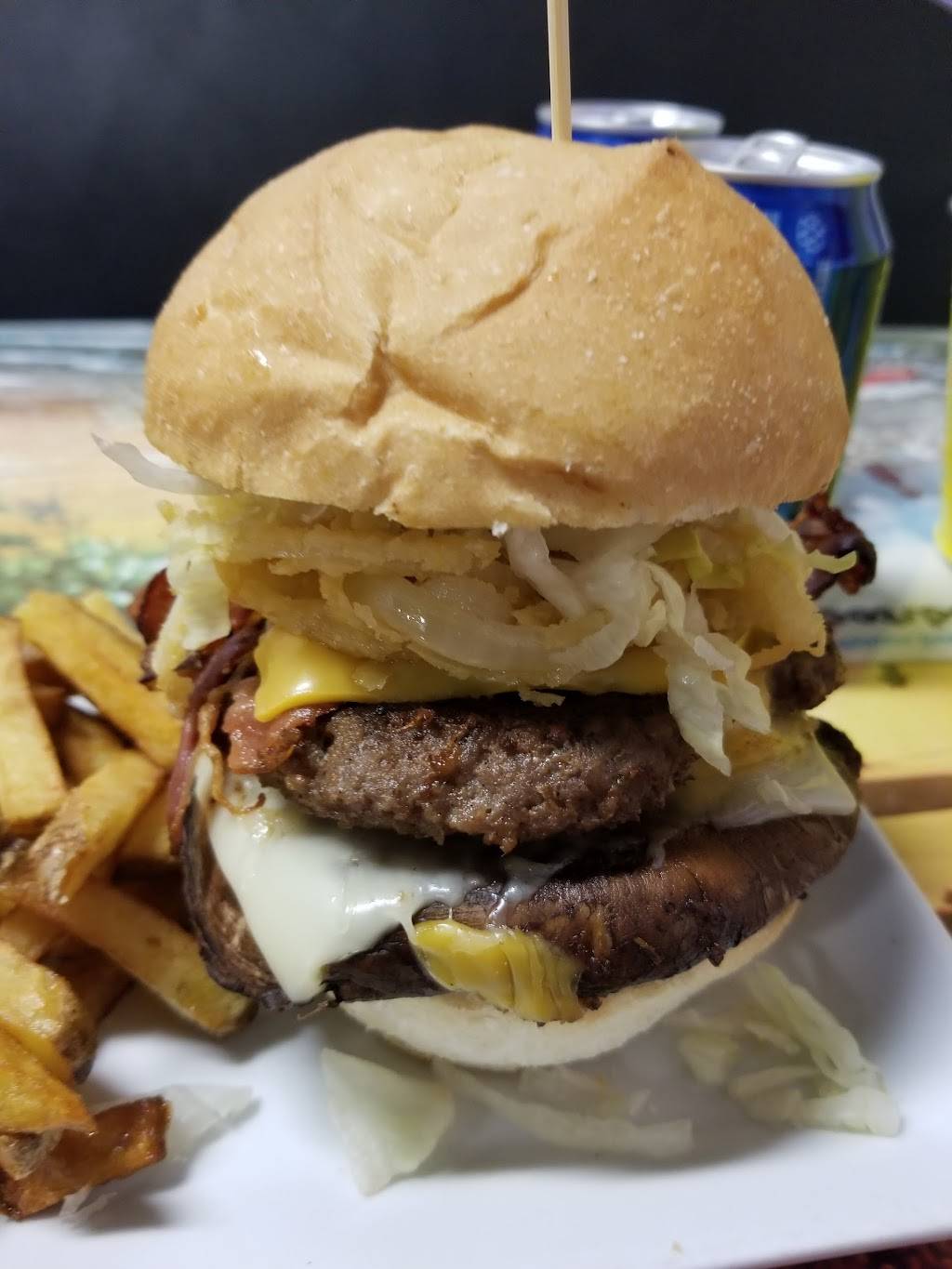 The Crazy Canuck | restaurant | 845 Weber St N, Waterloo, ON N2J 4G8, Canada | 5197472729 OR +1 519-747-2729