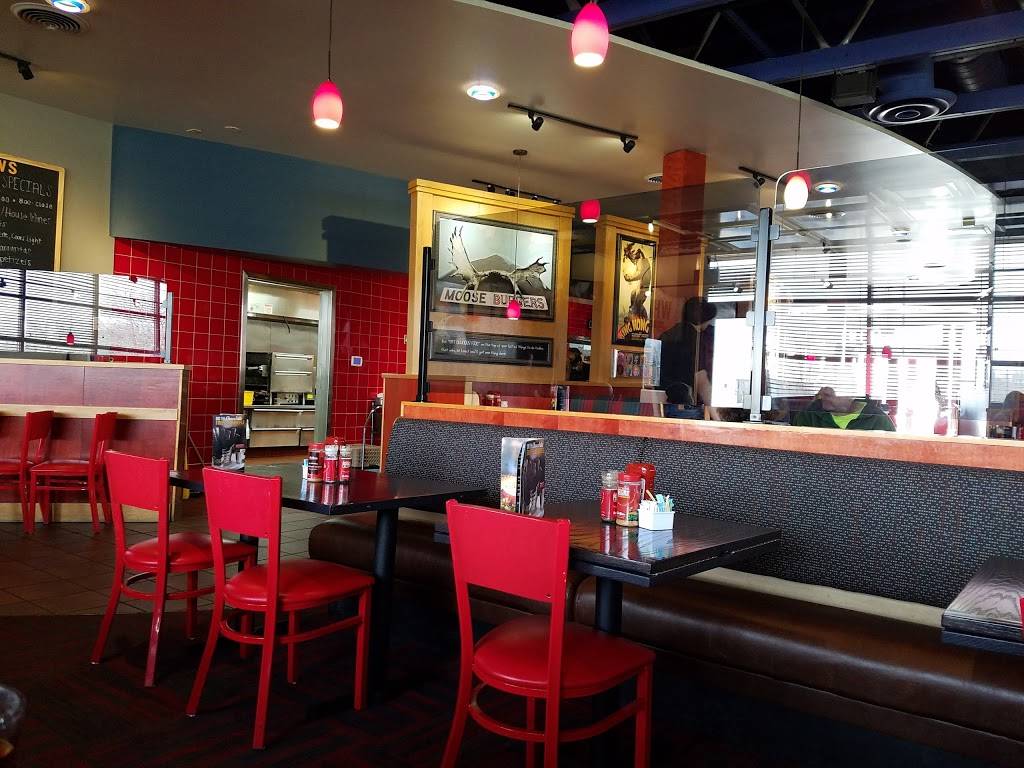 Red Robin Gourmet Burgers and Brews | restaurant | 3797 Carpenter Rd, Ypsilanti, MI 48197, USA | 7347942000 OR +1 734-794-2000