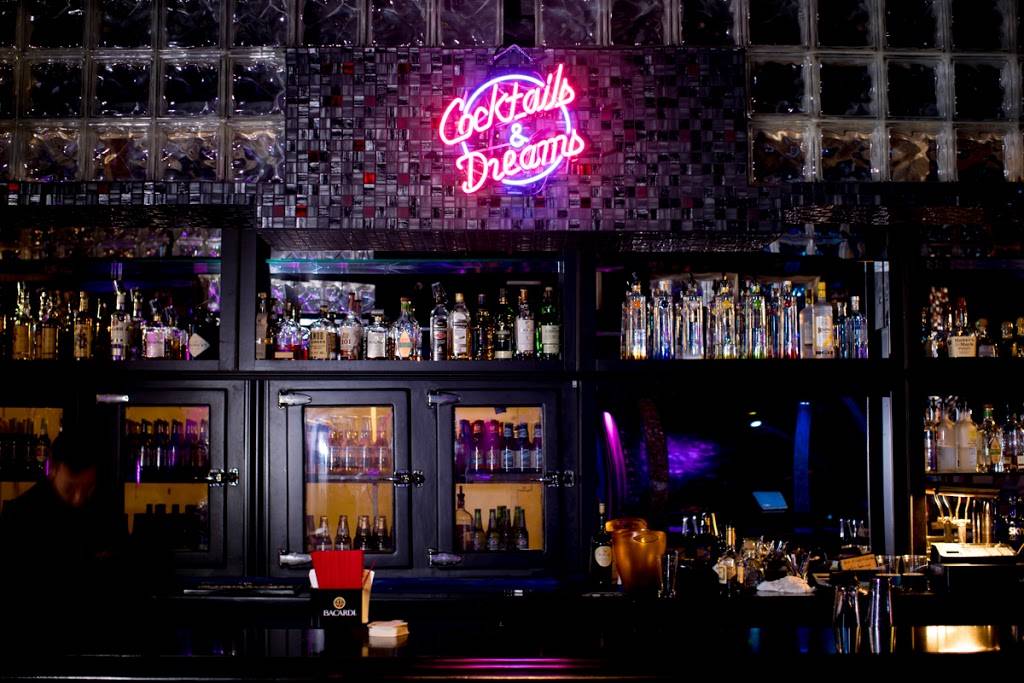 Retro Junkie | night club | 2112 N Main St, Walnut Creek, CA 94596, USA | 9259384140 OR +1 925-938-4140