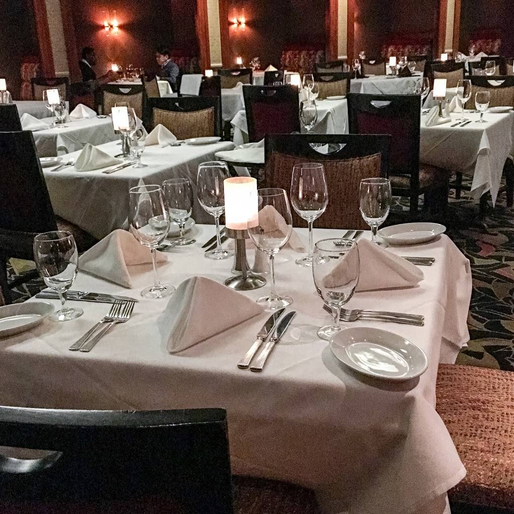 Ruths Chris Steak House | restaurant | 100 W Higgins Rd Suite U-1, South Barrington, IL 60010, USA | 8475513730 OR +1 847-551-3730