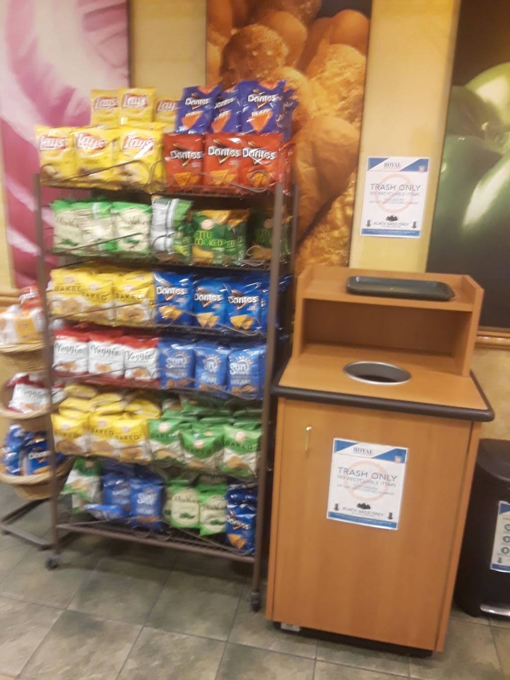 Subway Restaurants | restaurant | 168-16 Jamaica Ave, Jamaica, NY 11432, USA | 7182970236 OR +1 718-297-0236