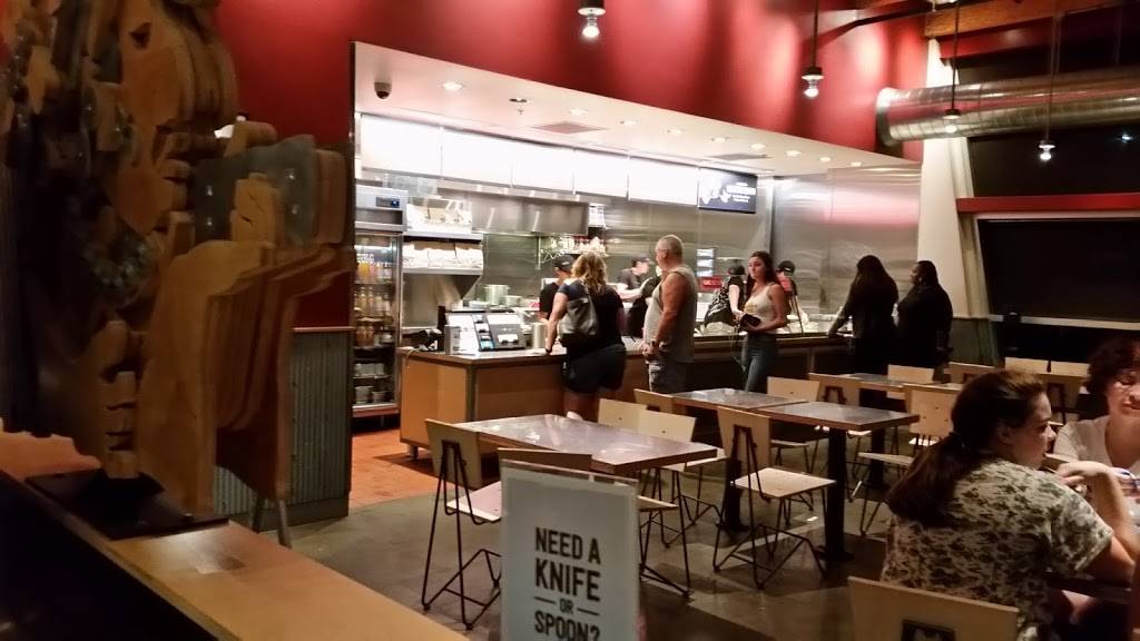 Chipotle Mexican Grill | restaurant | 6040 Gurnee Mills Cir E E, Gurnee, IL 60031, USA | 8474064003 OR +1 847-406-4003