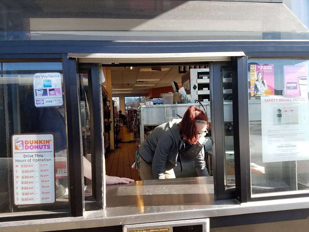 Dunkin | bakery | 2415 Wisconsin Dells Pkwy, Wisconsin Dells, WI 53965, USA | 6082535353 OR +1 608-253-5353