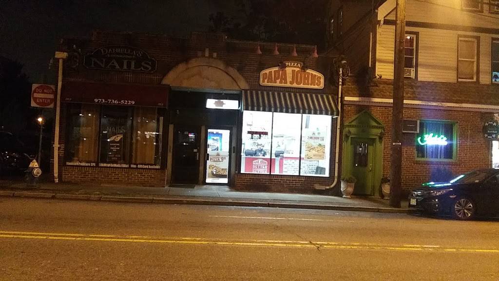 Papa Johns Pizza | restaurant | 263 Main St, West Orange, NJ 07052, USA | 9732432525 OR +1 973-243-2525