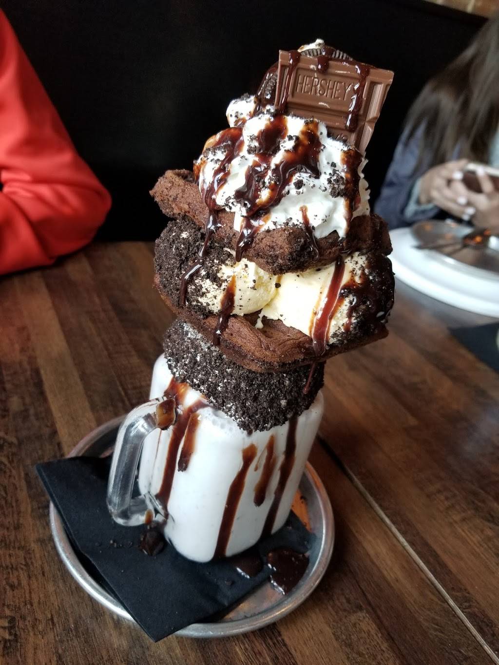 Crusade Burger Bar | restaurant | 209 S Bridge St, Yorkville, IL 60560, USA | 6307083170 OR +1 630-708-3170