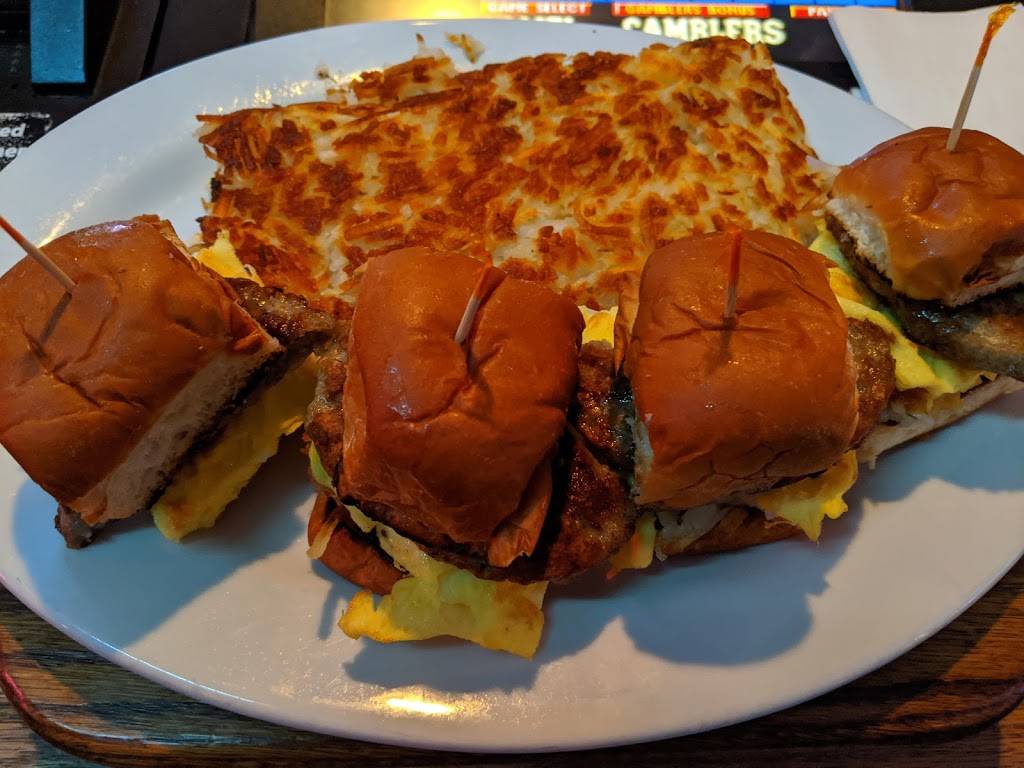 Bullys Sports Bar & Grill | restaurant | 2005 Sierra Highlands Dr # 155, Reno, NV 89523, USA | 7757468006 OR +1 775-746-8006