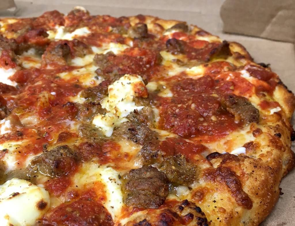 Uncle Mikes Hometown Pizza | restaurant | 3700 Milton Ave, Camillus, NY 13031, USA | 3154680676 OR +1 315-468-0676