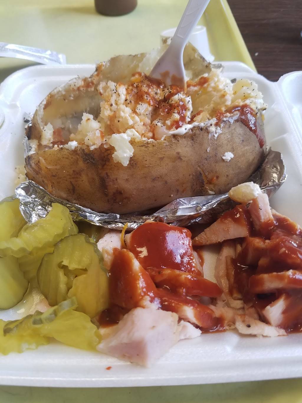 Bodacious Bar-B-Q | restaurant | 1879 Troup Hwy, Tyler, TX 75701, USA | 9035924148 OR +1 903-592-4148