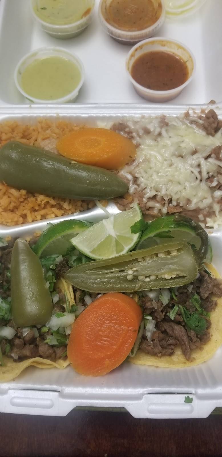 Metro Basilica | restaurant | 04449-000-0131, San Antonio, TX 78254, USA | 2103000018 OR +1 210-300-0018