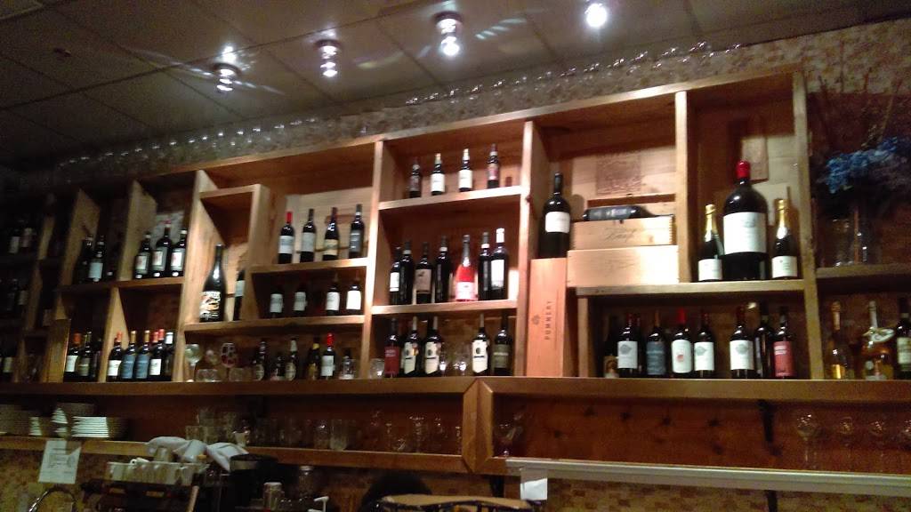 The Cheese & Wine Cafe | cafe | 802 N Dixie Hwy, Lantana, FL 33462, USA | 5615850123 OR +1 561-585-0123