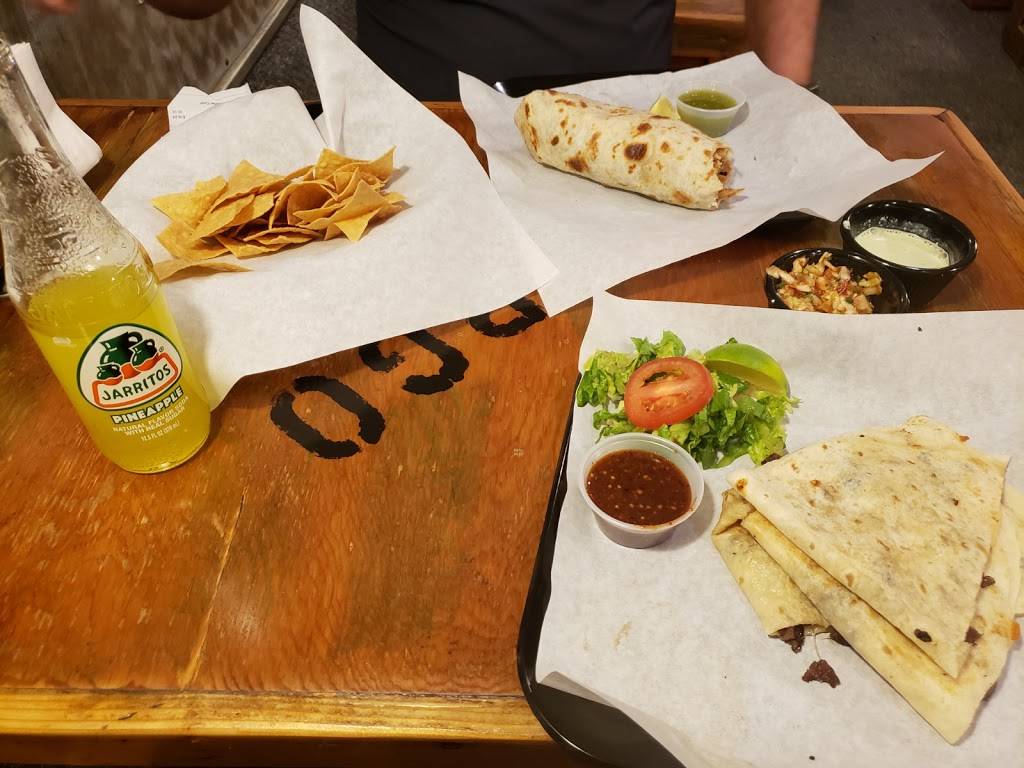 Flying taco | restaurant | 242 N L St, Tulare, CA 93274, USA | 5593667201 OR +1 559-366-7201