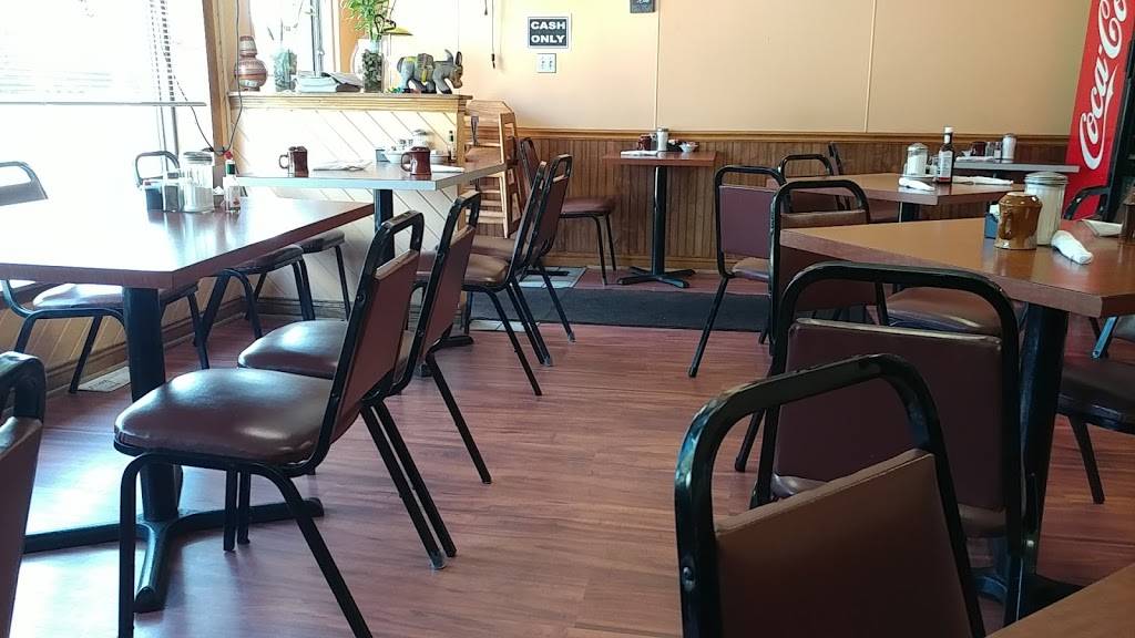 Cedar Cafe | restaurant | 1106 N Cedar Lake Rd, Round Lake Beach, IL 60073, USA | 8477409920 OR +1 847-740-9920