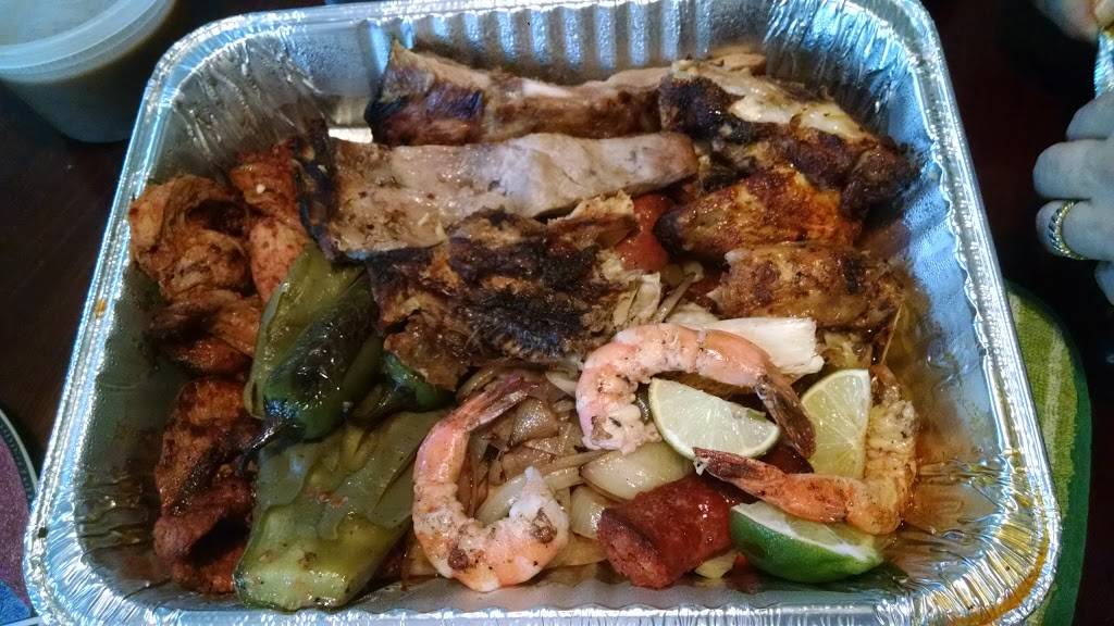 Linos Mexican Kitchen | restaurant | 222 Shrewsbury Ave, Red Bank, NJ 07701, USA | 7325309772 OR +1 732-530-9772