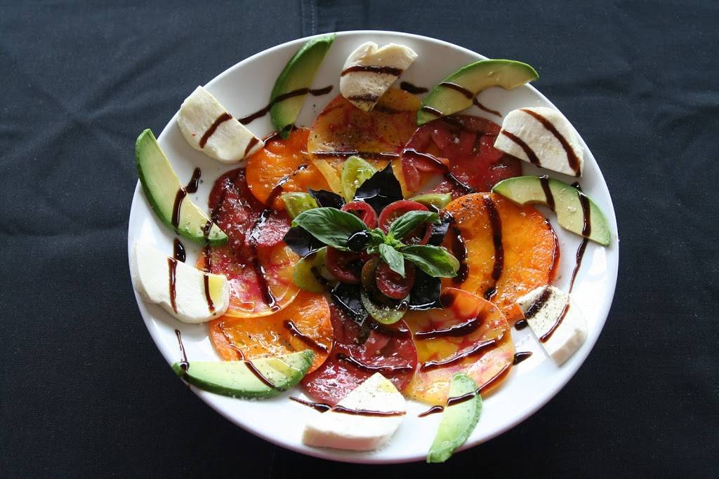 Bistro 101 | restaurant | 101 E Main St # 150 #150, Mt Horeb, WI 53572, USA | 6084379463 OR +1 608-437-9463