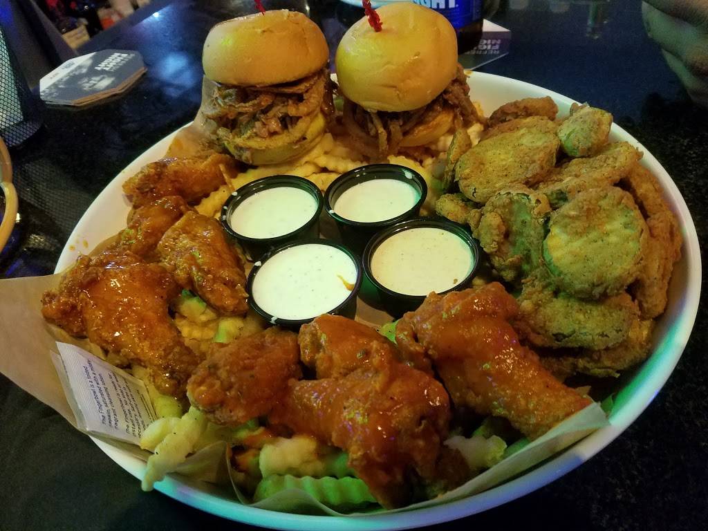 Tight Ends Sports Bar & Grill | restaurant | 2502 Gulf Fwy S, League City, TX 77573, USA | 8327694330 OR +1 832-769-4330
