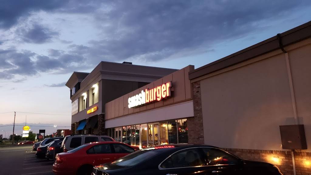 Smashburger | restaurant | 2100 North Snelling Avenue, Suite 65A, Roseville, MN 55113, USA | 6512510220 OR +1 651-251-0220