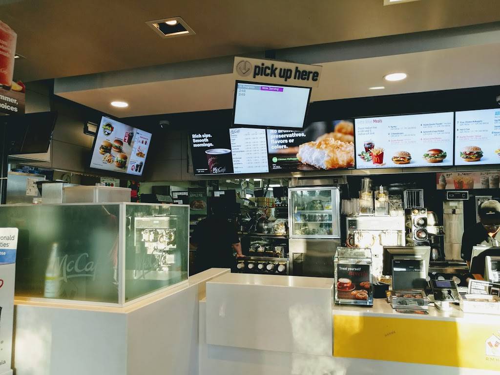 McDonalds Eldorado Hills | cafe | 7101, 4312 Town Center Blvd, El Dorado Hills, CA 95762, USA | 9169332868 OR +1 916-933-2868