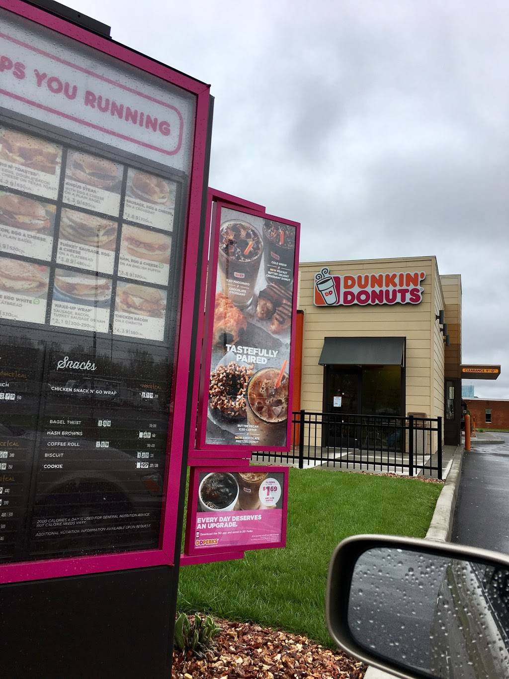 Dunkin Donuts | restaurant | 3644 John Glenn Blvd, Syracuse, NY 13209, USA | 3152185729 OR +1 315-218-5729