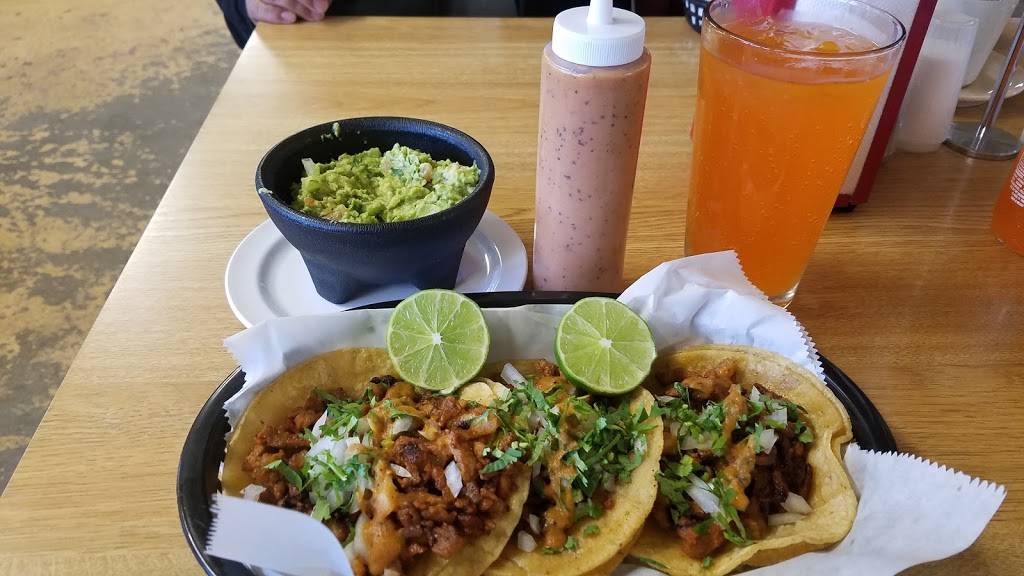 The Family Taco Buffet & Taquizas Maros | restaurant | 2776E E 2625th Rd, Marseilles, IL 61341, USA | 8157956700 OR +1 815-795-6700