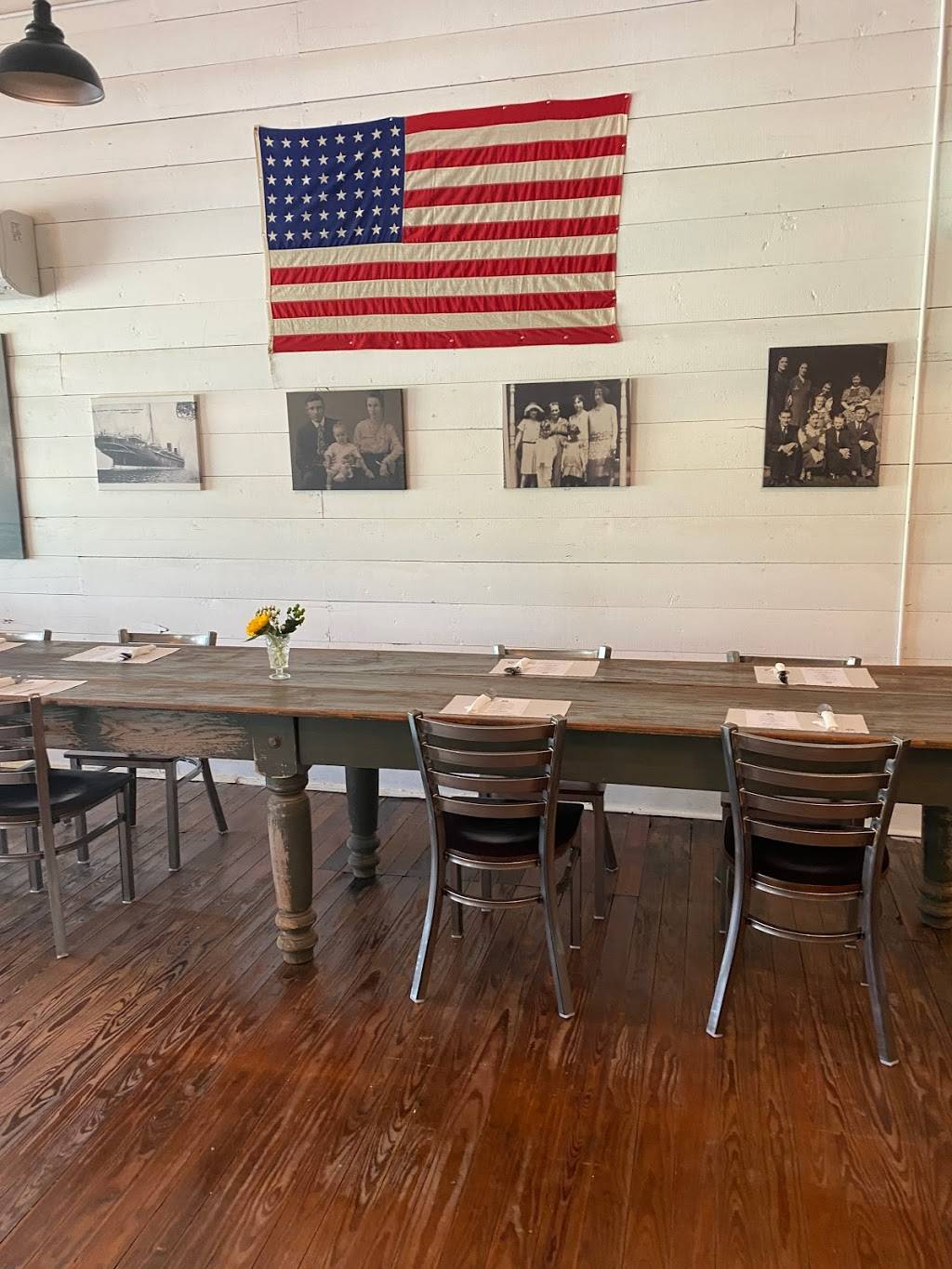 Beneventis Italian Restaurant | restaurant | 209 S Mingus Blvd, Mingus, TX 76463, USA | 8177561972 OR +1 817-756-1972