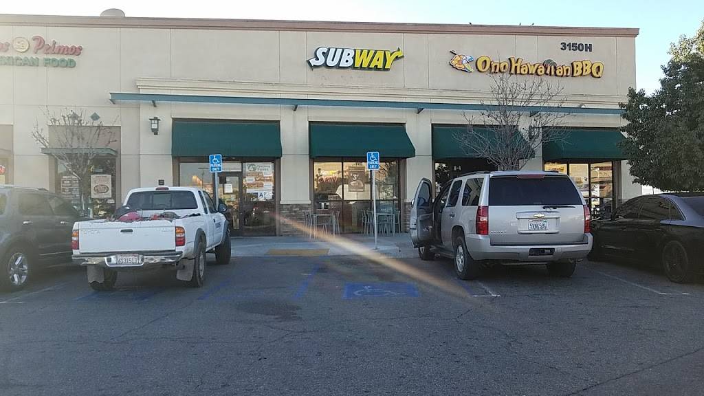 Subway | restaurant | Crossing, 3150 Case Rd Ste H-3, Perris, CA 92570, USA | 9519289837 OR +1 951-928-9837