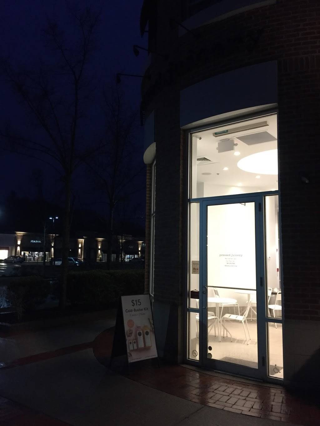 Pressed Juicery | restaurant | 180 Linden St Suite 170, Wellesley, MA 02481, USA | 7812351140 OR +1 781-235-1140