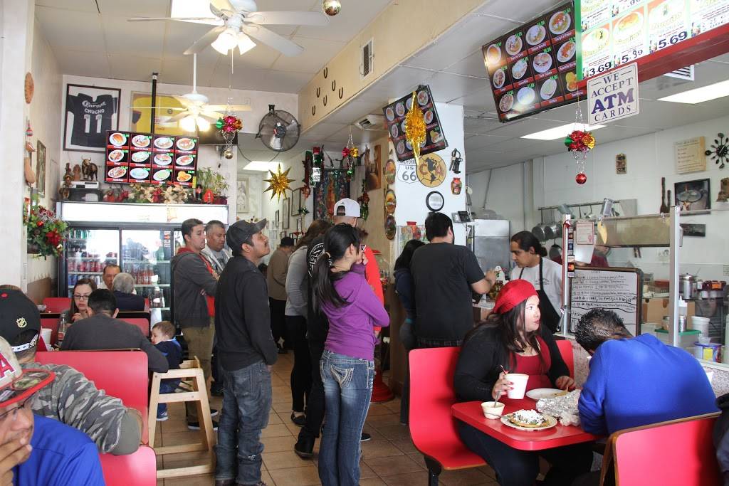 El Ojo De Agua Taqueria | restaurant | 830 E Foothill Blvd, Rialto, CA 92376, USA | 9098770876 OR +1 909-877-0876