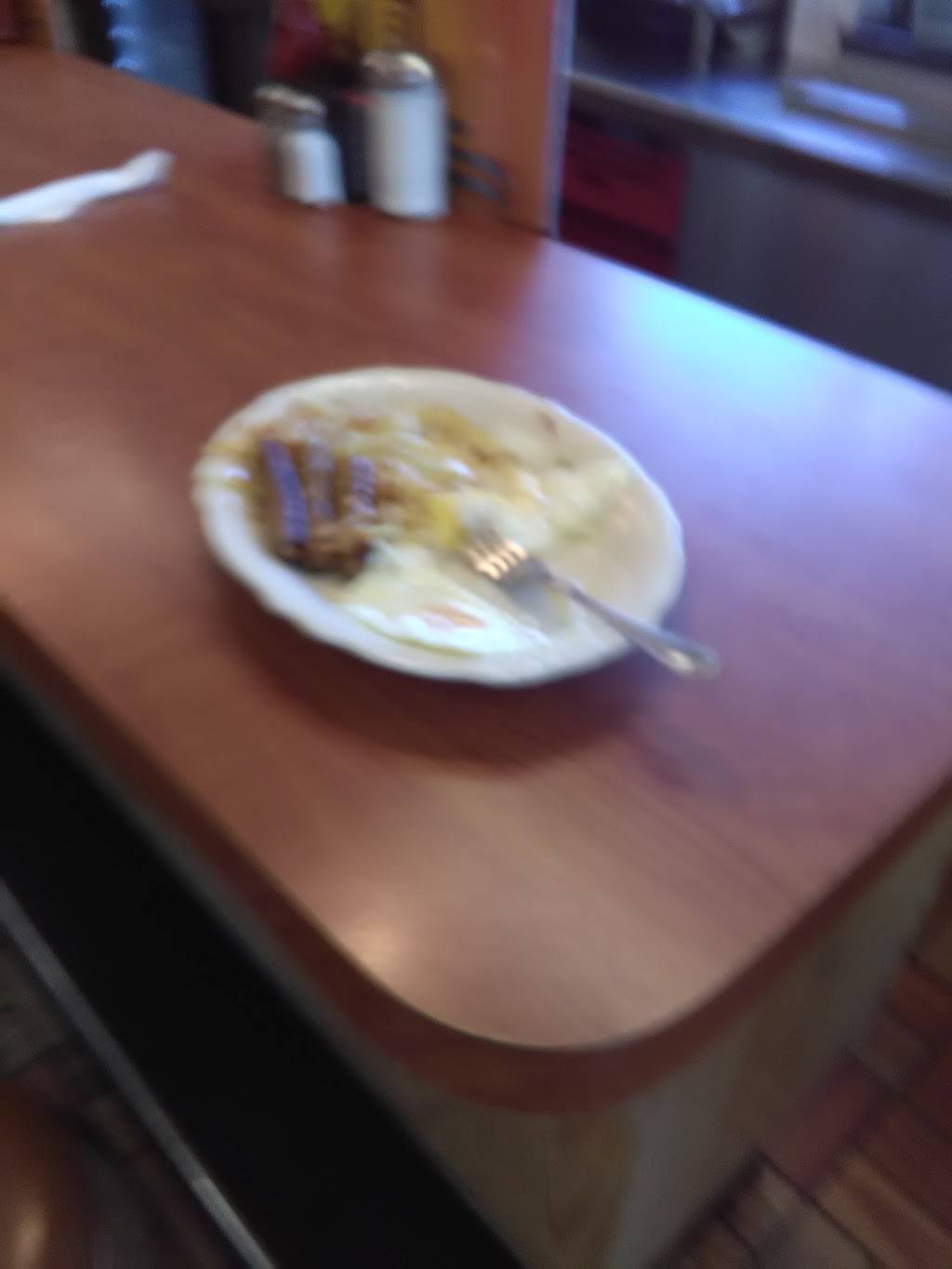 Olympic Grill | restaurant | 6700 E 10 Mile Rd, Center Line, MI 48015, USA | 5867579773 OR +1 586-757-9773