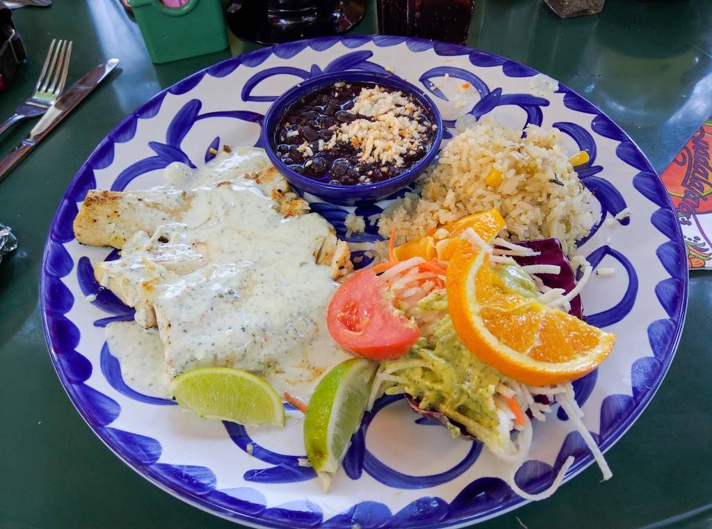 Casa Guadalajara | restaurant | 4105 Taylor St, San Diego, CA 92110, USA | 6192955111 OR +1 619-295-5111