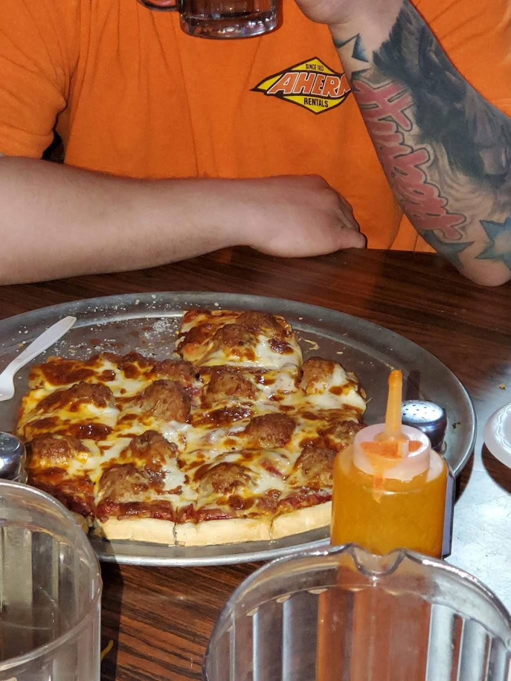 Dennys Place | restaurant | 735 Old Lincoln Hwy, Crescent, IA 51526, USA | 7125453919 OR +1 712-545-3919