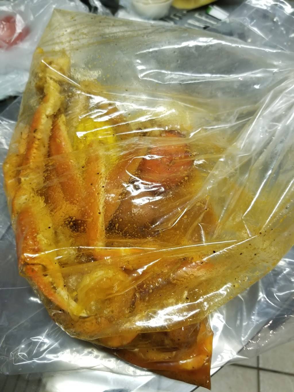 Red Crab - Juicy Seafood | restaurant | 10111 San Jose Blvd Ste.16, Jacksonville, FL 32257, USA | 9045519930 OR +1 904-551-9930